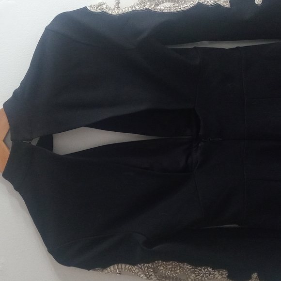 Dress - Picture 4 of 11